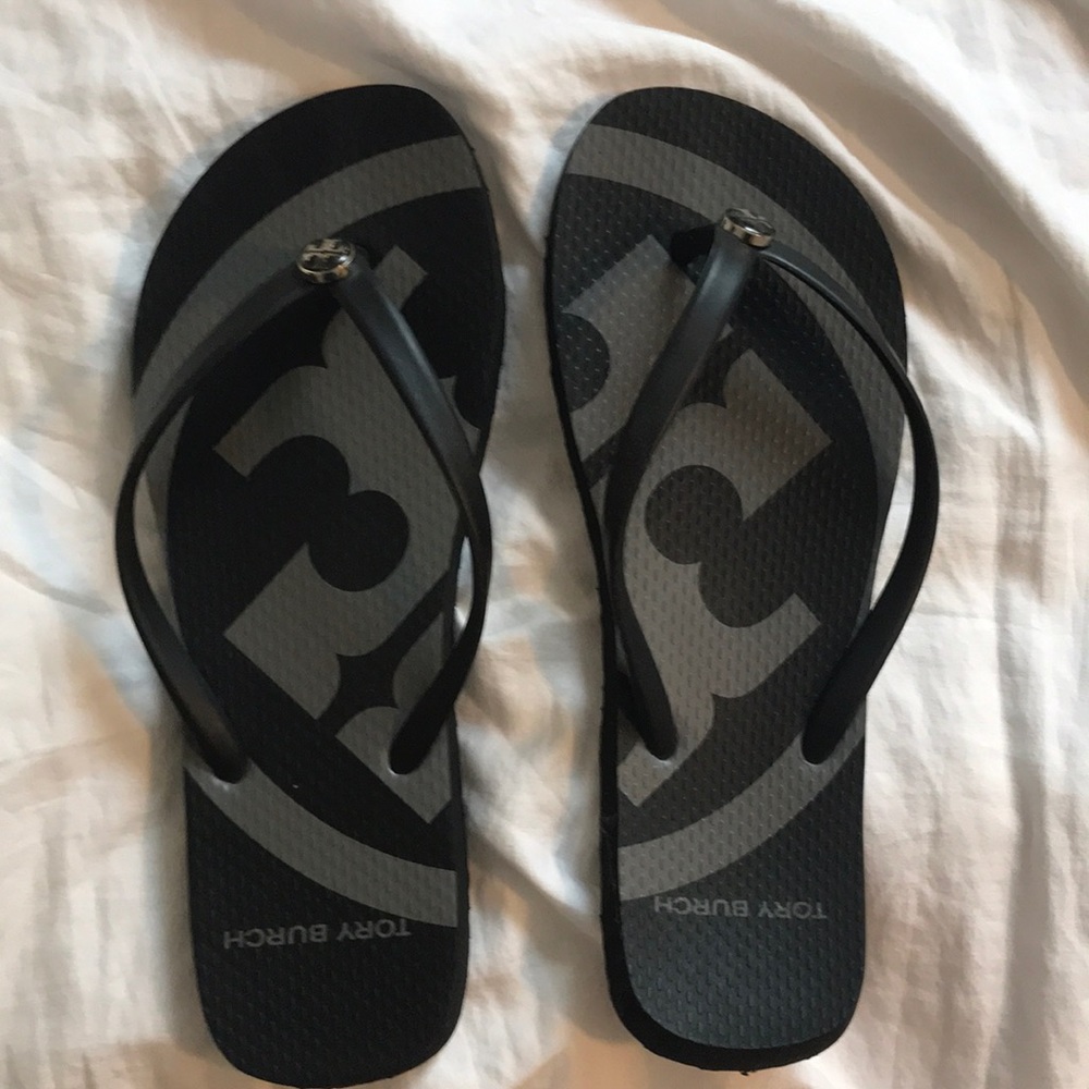 Tory burch flip flops